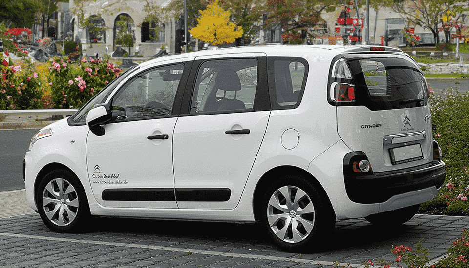 1200px-Citroen_C3_Picasso_edited_web-1.png